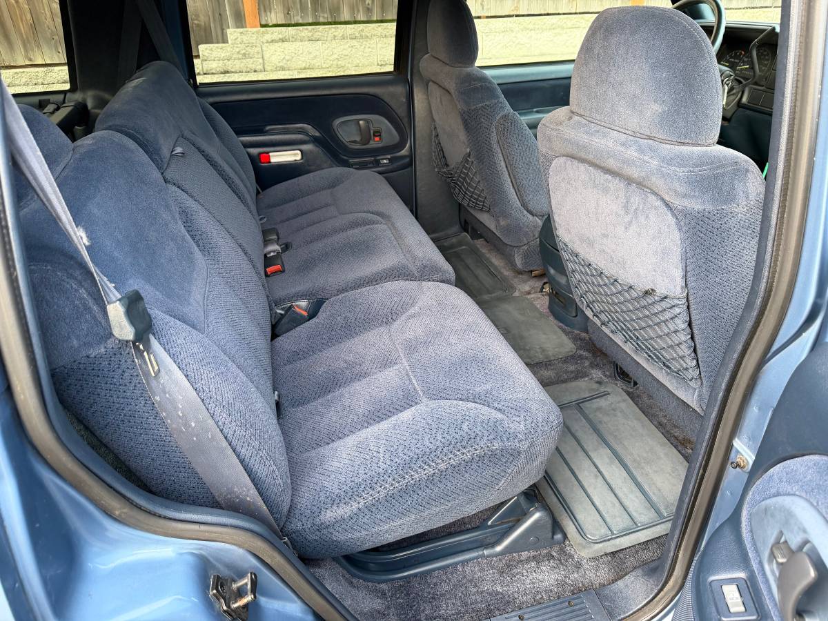 Tahoe-k1500-1995-blue-16