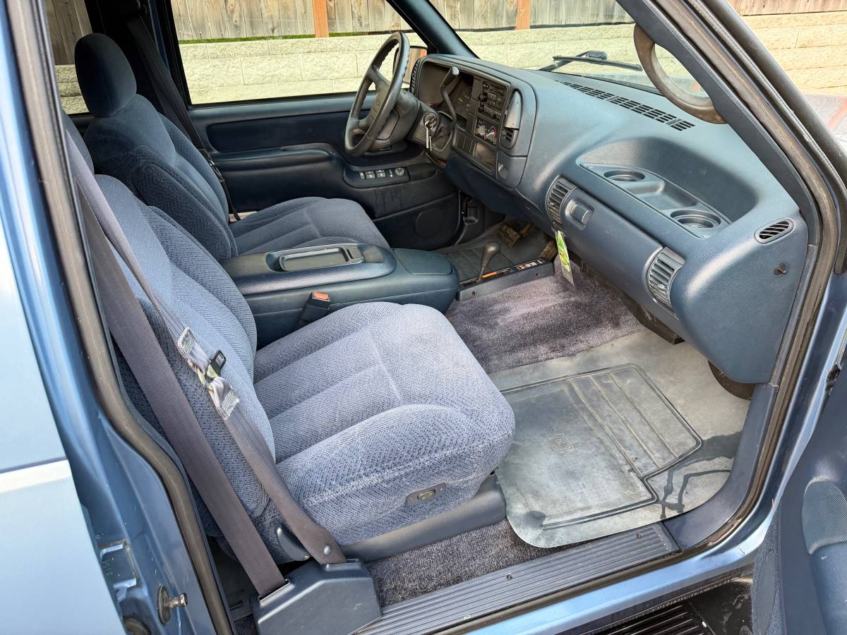 Tahoe-k1500-1995-blue-17