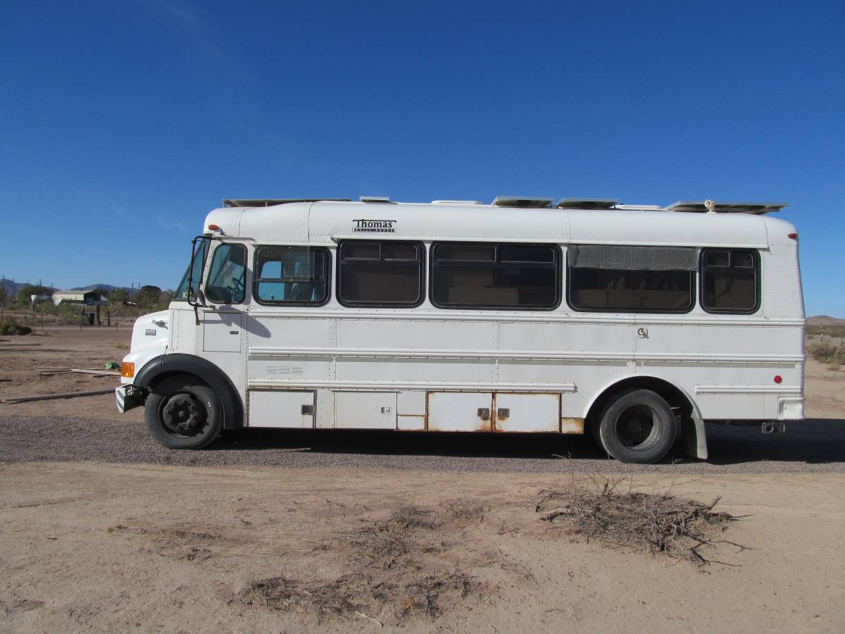 Thomas-bus-3600vista-series-diesel-1996-white-19