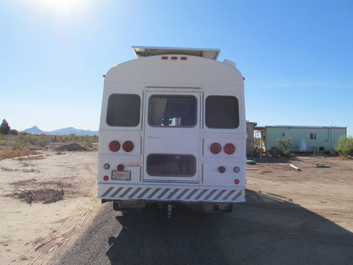 Thomas-bus-3600vista-series-diesel-1996-white-20