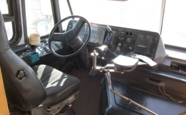 Thomas-bus-3600vista-series-diesel-1996-white-4