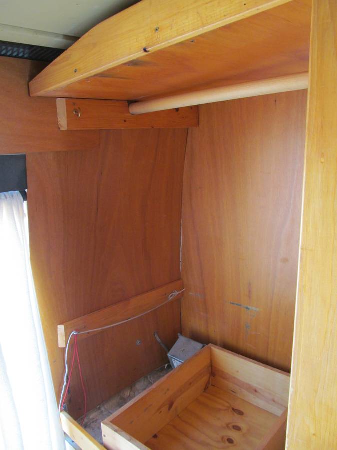 Thomas-bus-3600vista-series-diesel-1996-white-8