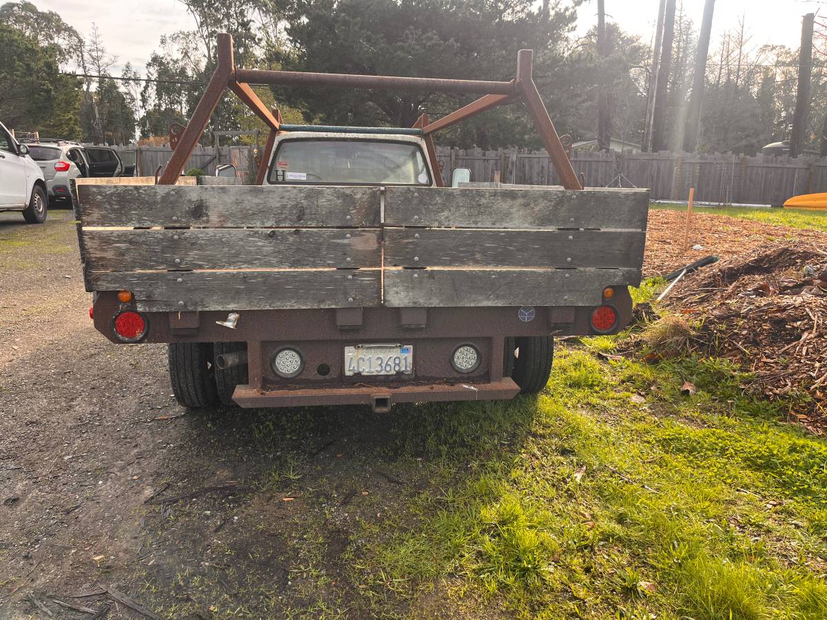 Toyota-1986-white-11