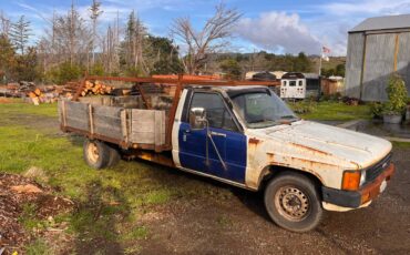 Toyota-1986-white-12