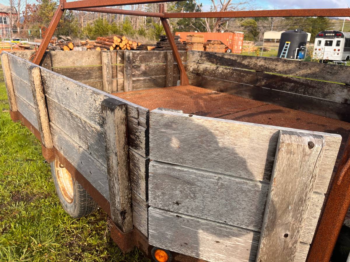 Toyota-1986-white-13