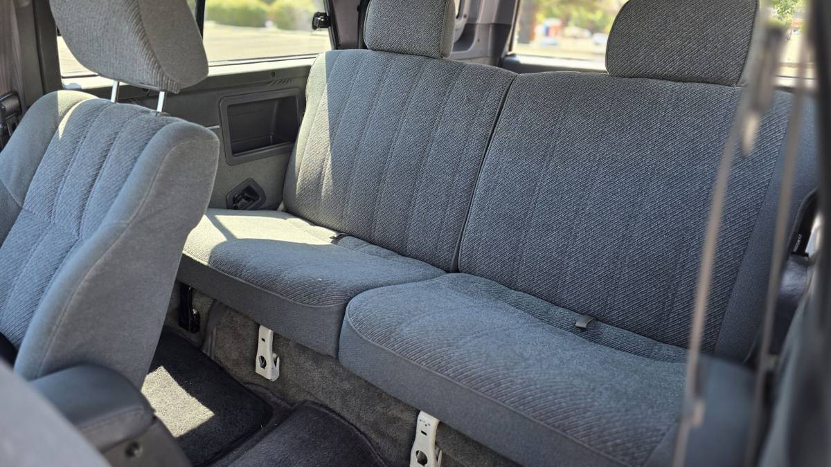 Toyota-4-runner-sr5-1987-11