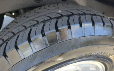 Toyota-4-runner-sr5-1987-23