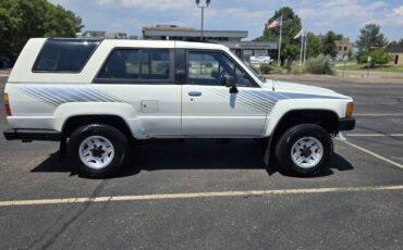 Toyota-4-runner-sr5-1987-4