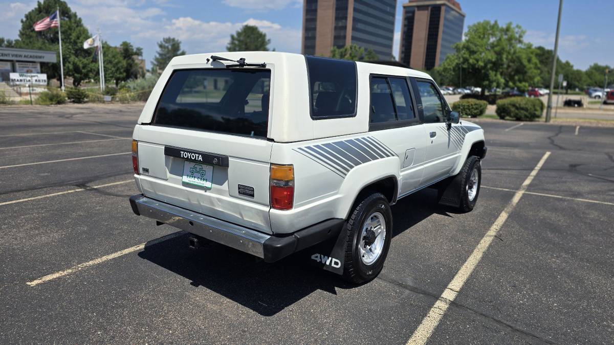 Toyota-4-runner-sr5-1987-6