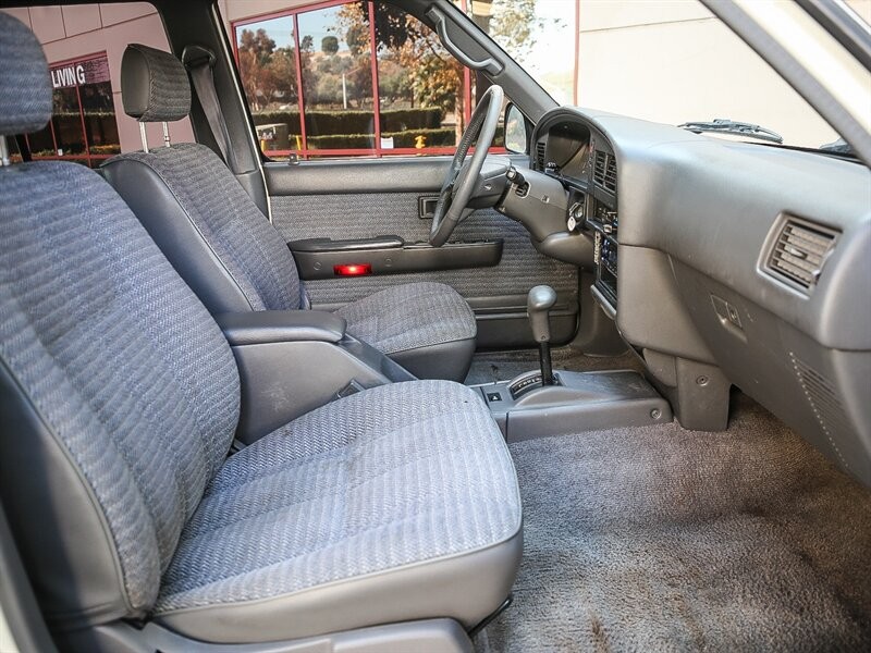 Toyota-4Runner-1995-23
