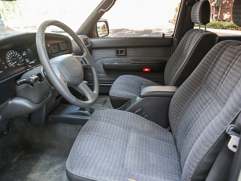 Toyota-4Runner-1995-24