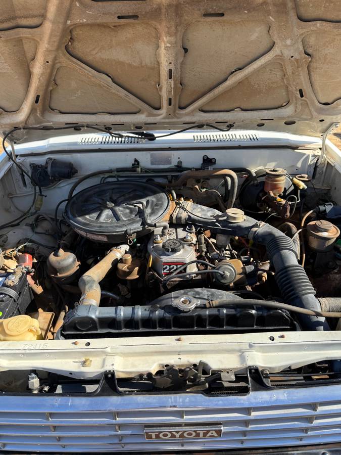 Toyota-4runner-1984-white-2