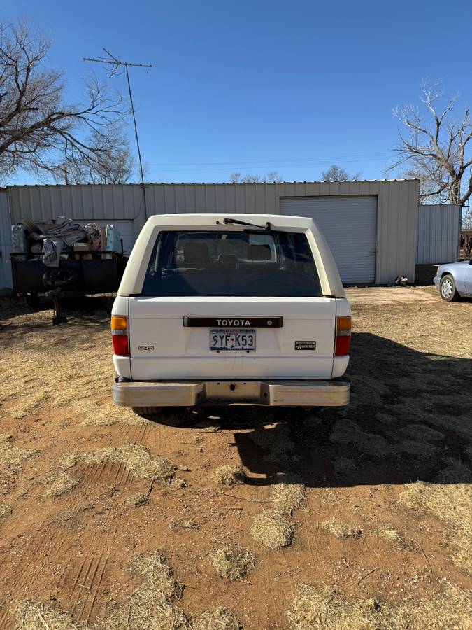 Toyota-4runner-1984-white-4