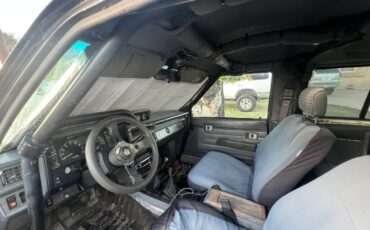 Toyota-4runner-1985-black-6