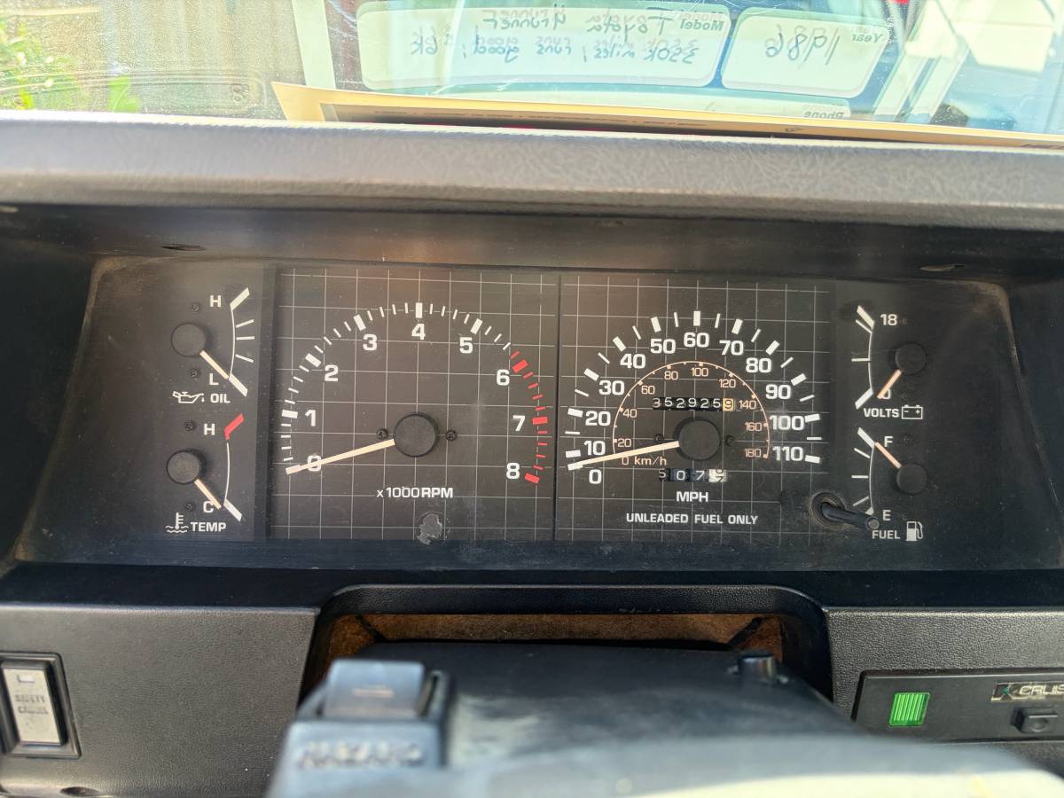 Toyota-4runner-1986-black-4