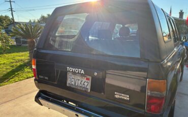 Toyota-4runner-1989-black-18