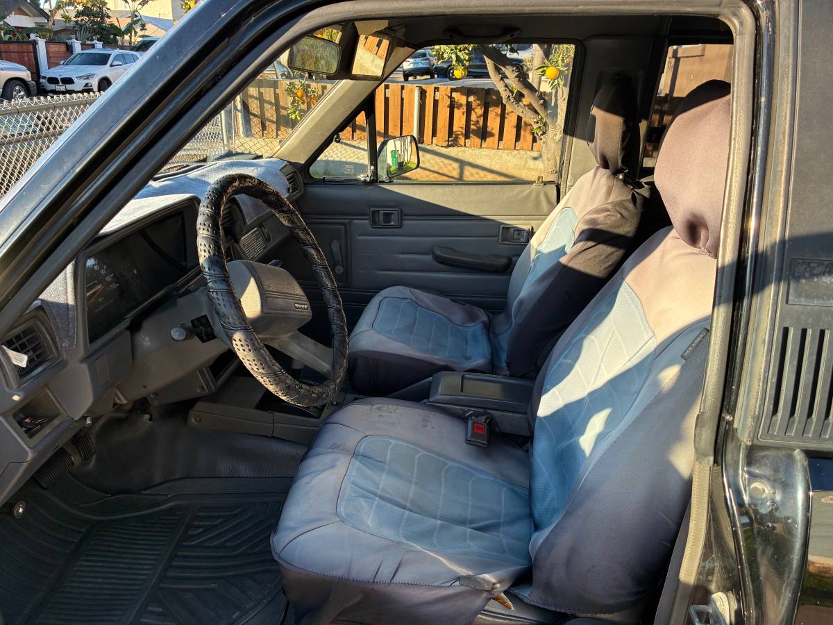 Toyota-4runner-1989-black-5