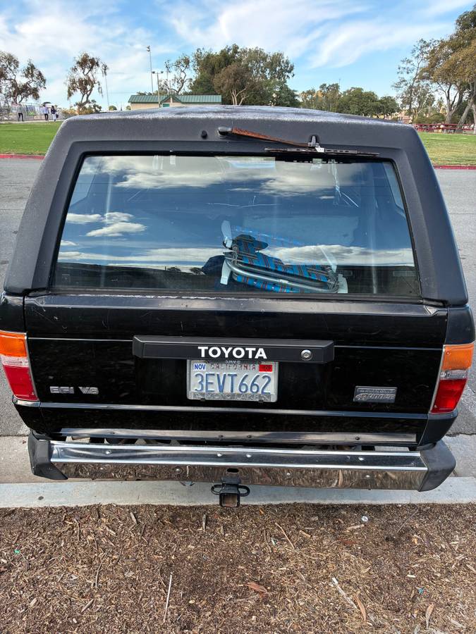 Toyota-4runner-1989-black-9