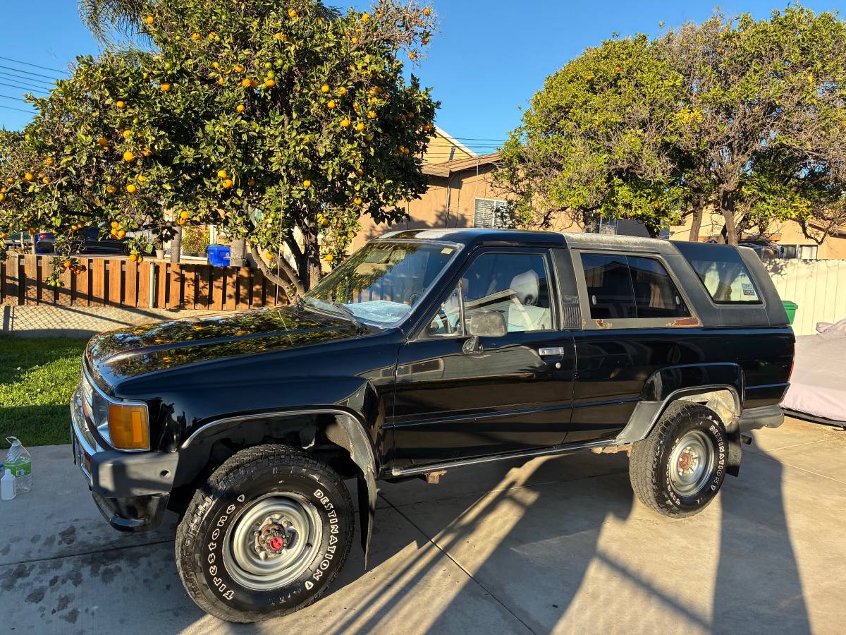 Toyota-4runner-1989-black
