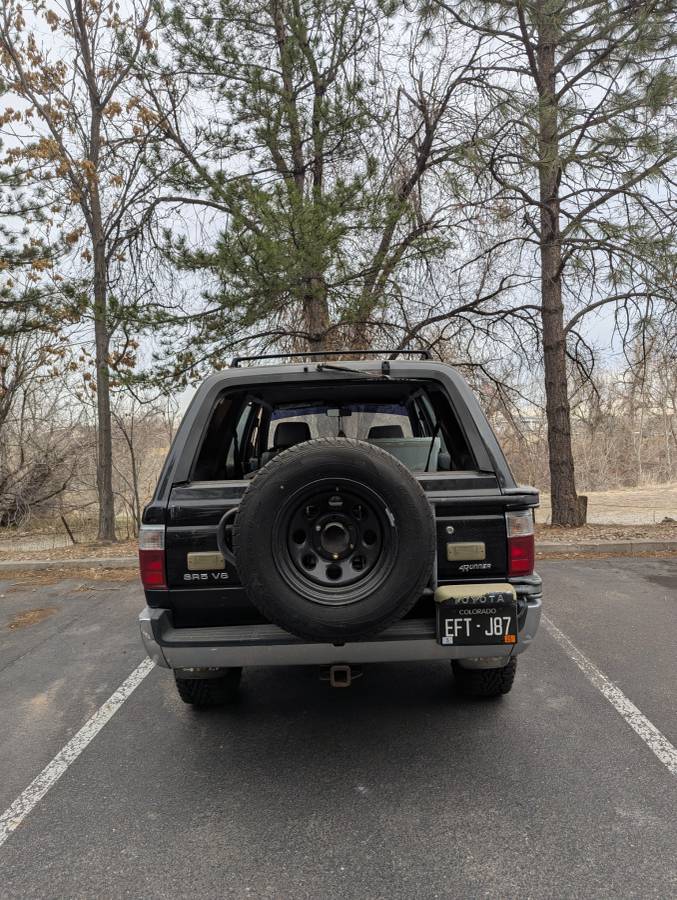Toyota-4runner-1990-black-4