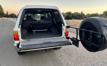 Toyota-4runner-1990-white-1