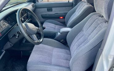 Toyota-4runner-1990-white-7