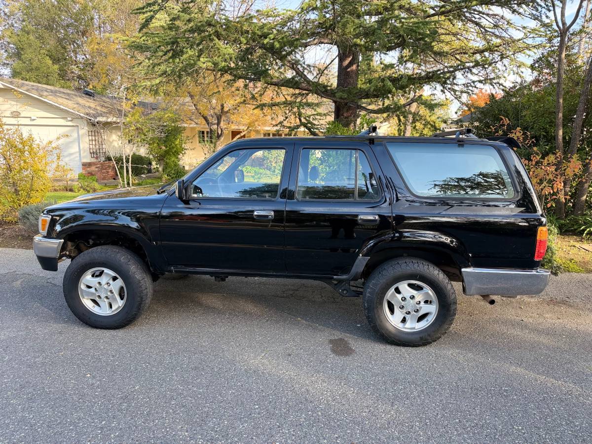 Toyota-4runner-1993-6