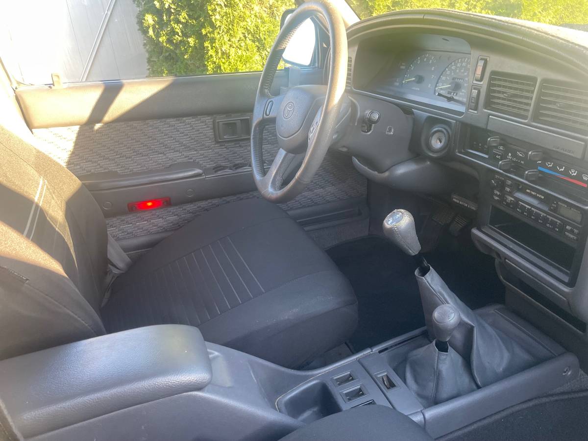 Toyota-4runner-1994-grey-7