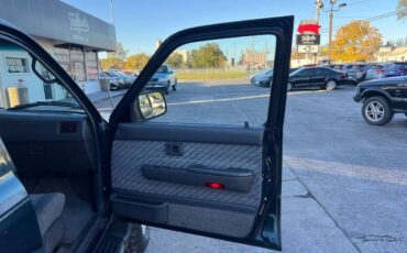 Toyota-4runner-1995-green-11