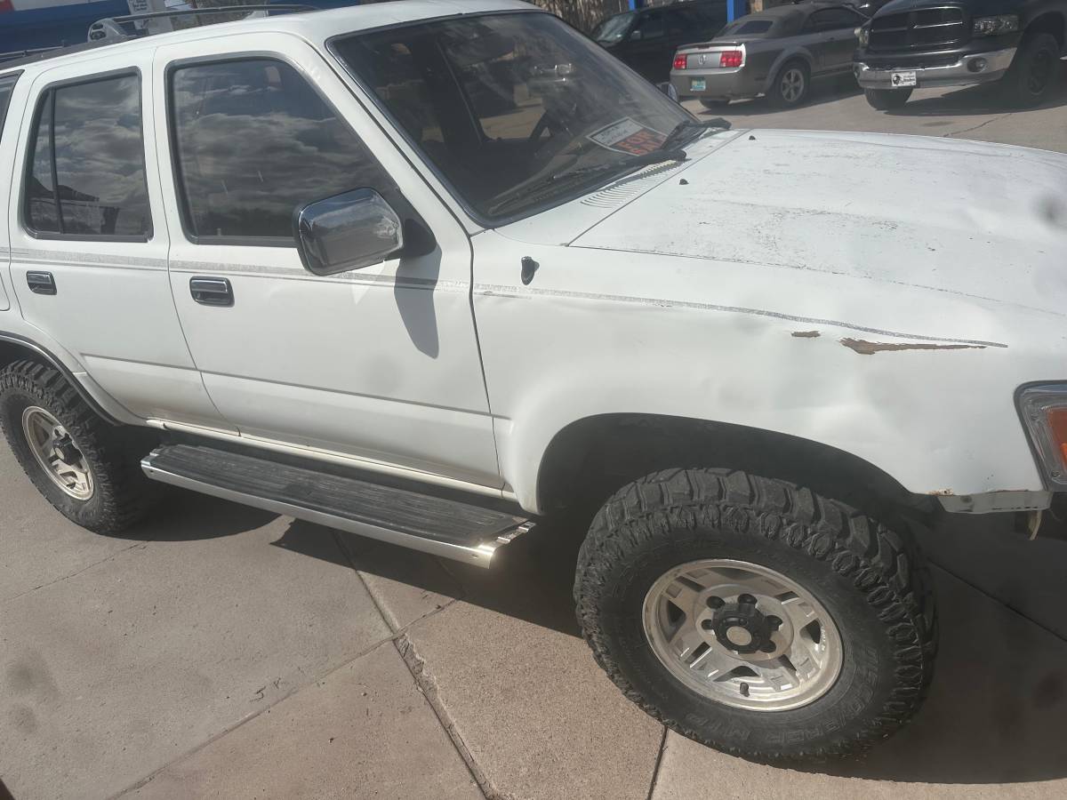 Toyota-4runner-1995-white-11