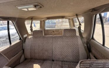 Toyota-4runner-1995-white-9