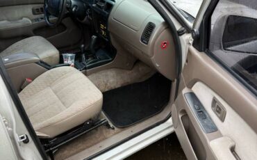 Toyota-4runner-1996-silver-1