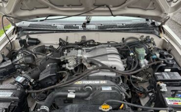 Toyota-4runner-1996-silver-10