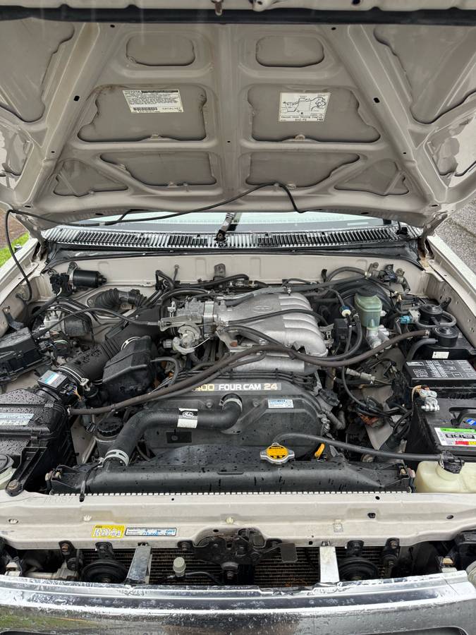 Toyota-4runner-1996-silver-10