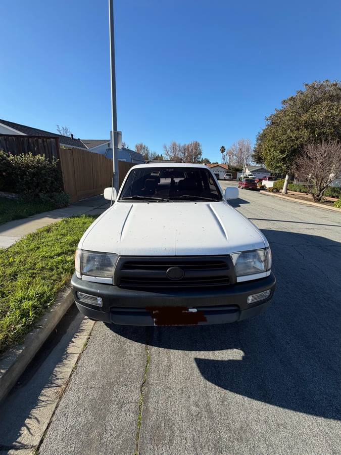 Toyota-4runner-1996-white-7