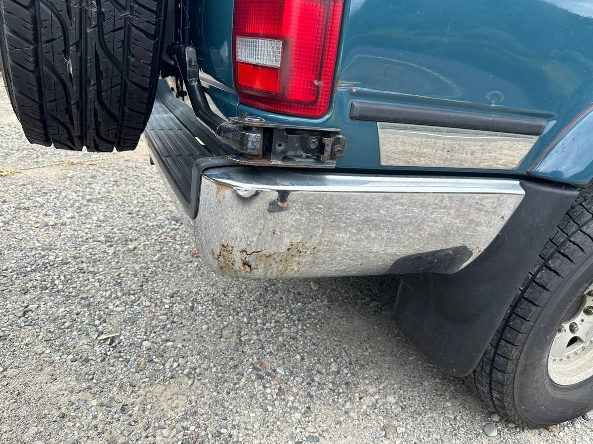 Toyota-4runner-hilux-surf-diesel-1991-blue-14