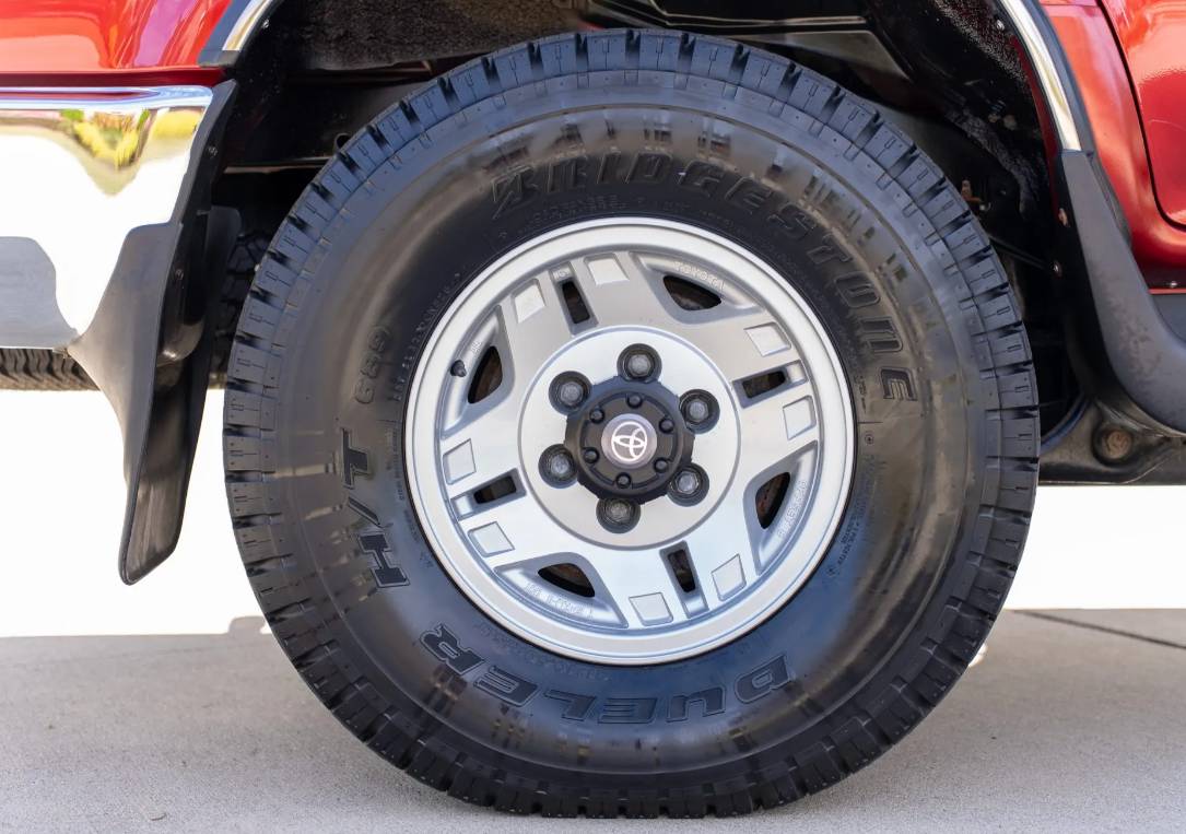 Toyota-4runner-sr-5-1993-red-3