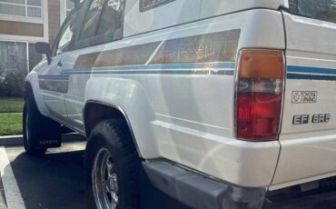 Toyota-4runner-sr5-1986-5