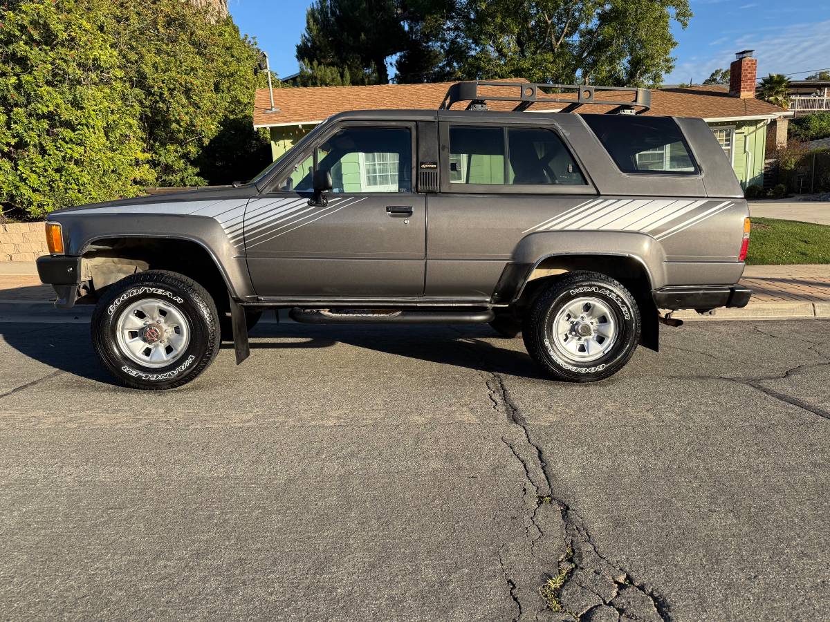 Toyota-4runner-sr5-1987-1