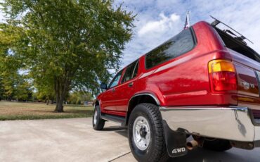 Toyota-4runner-sr5-1993-red-11