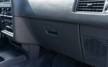 Toyota-4runner-sr5-1993-red-12