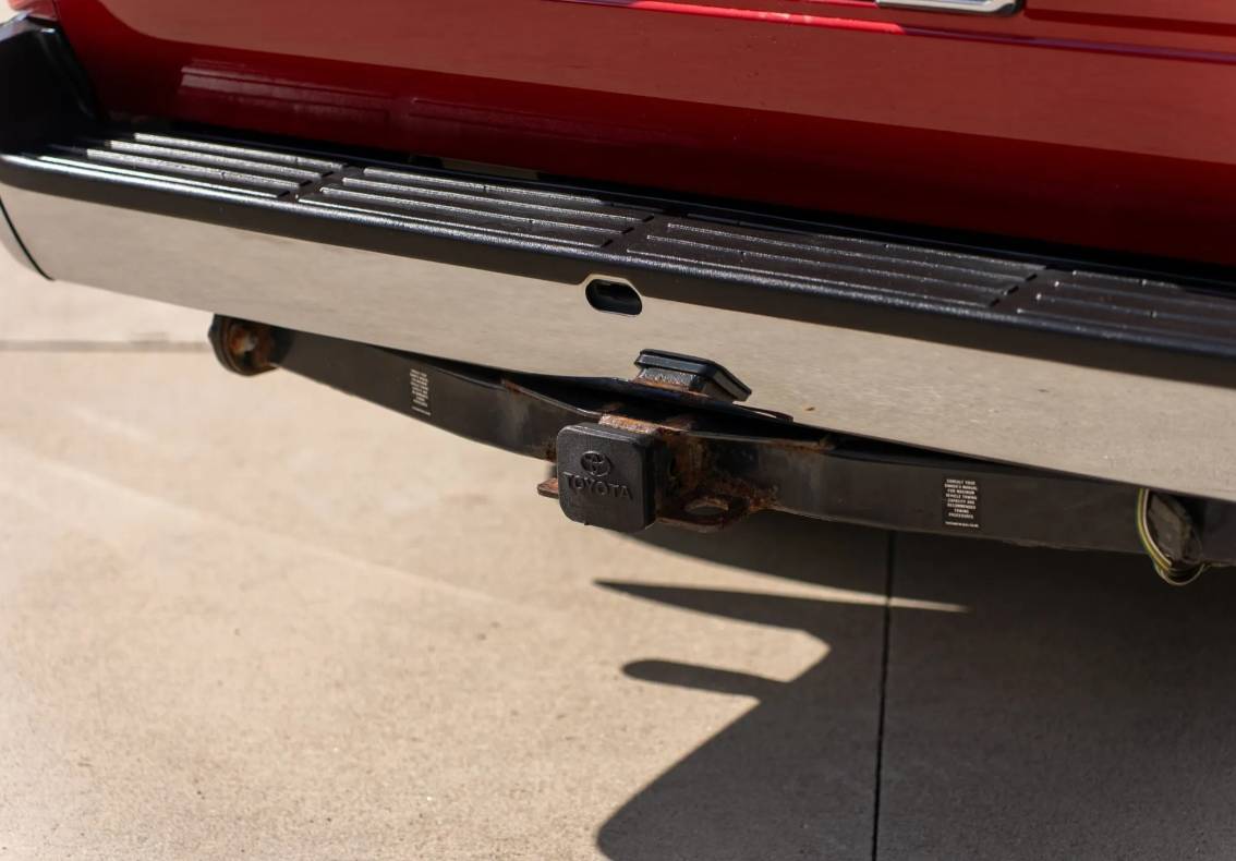 Toyota-4runner-sr5-1993-red-14