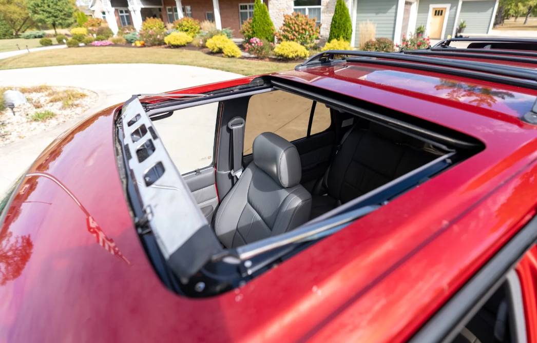 Toyota-4runner-sr5-1993-red-7