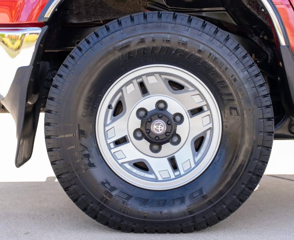 Toyota-4runner-sr5-1993-red-9