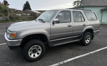 Toyota-4runner-sr5-1994-silver-1