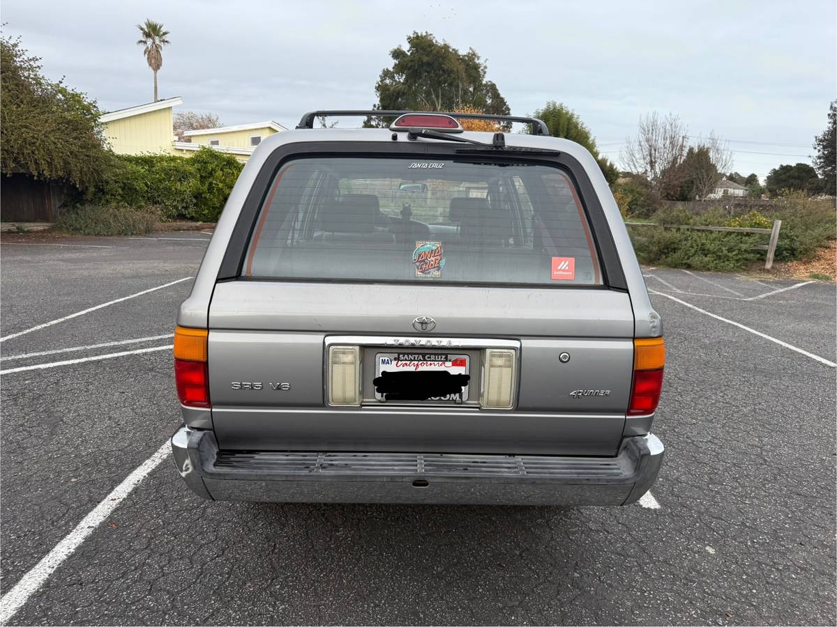 Toyota-4runner-sr5-1994-silver-4