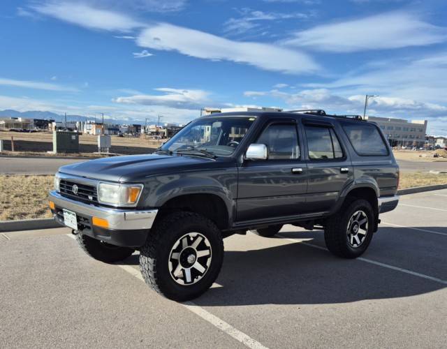 Toyota-4runner-sr5-1995-4
