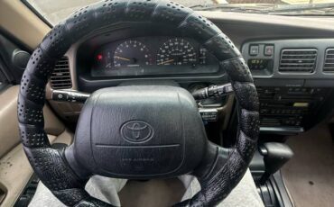 Toyota-4runner-sr5-1996-black-10