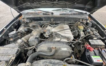 Toyota-4runner-sr5-1996-black-15