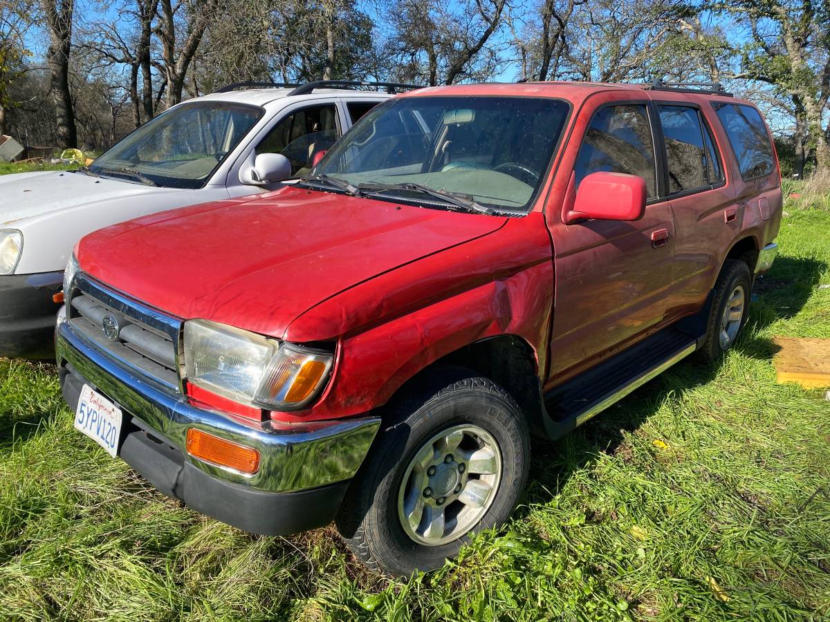 Toyota-4runner-sr5-1996-red-1